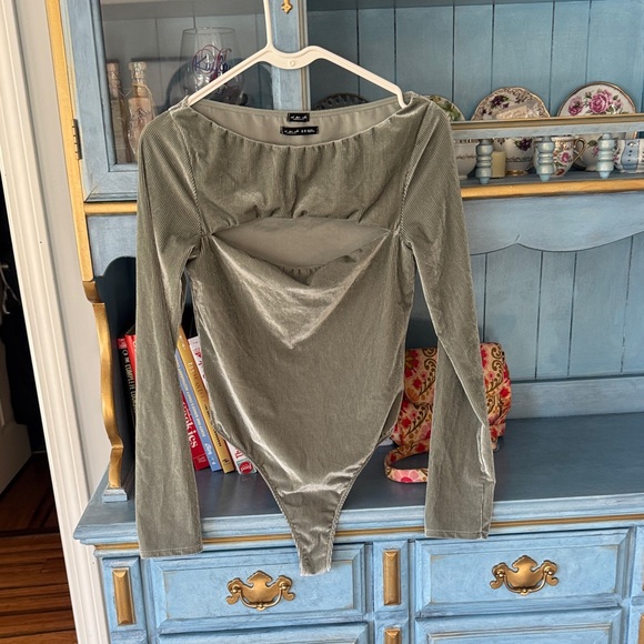 Tops - Olive Velvet Long-Sleeve Bodysuit